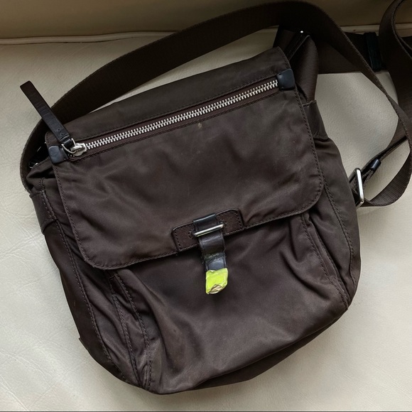 TUMI Lugano Messenger Bag; Dark Brown Lugano Crossbody Bag - Picture 2 of 6